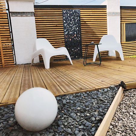 Love Room Haut De Gamme - L'Extase Avec Jacuzzi Violaines Dış mekan fotoğraf